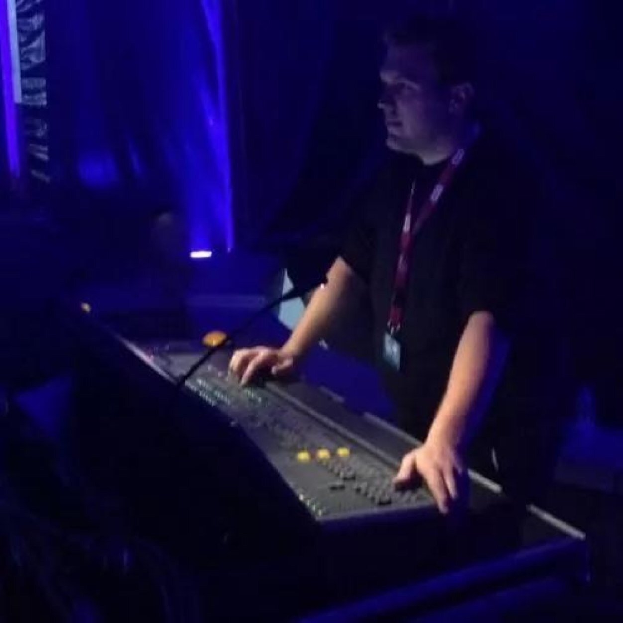 amaukak's profile picture. 