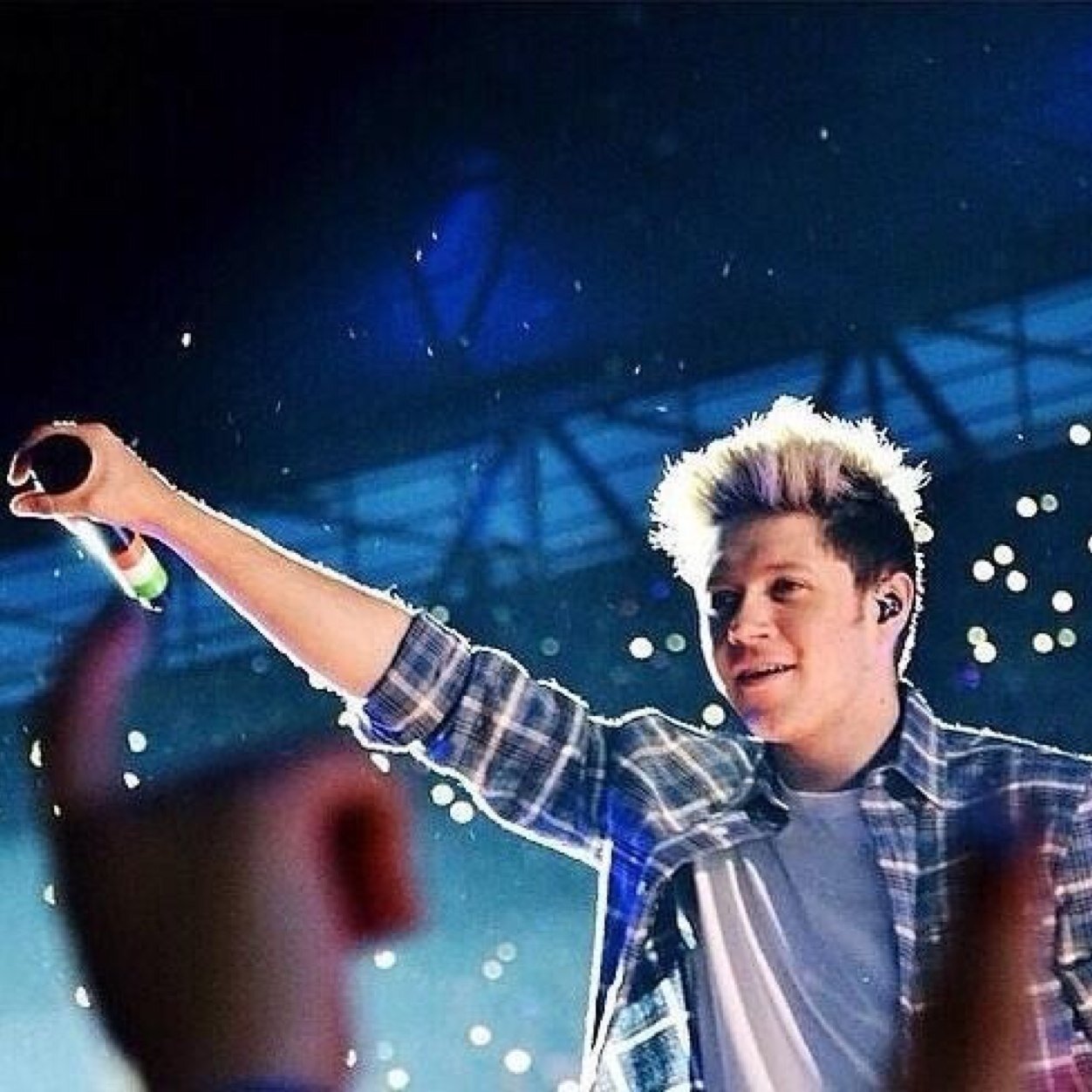 Go follow @niallxhemmoxx because she gave you this free follow!
Please please RT 
https://t.co/nTauCVhINi