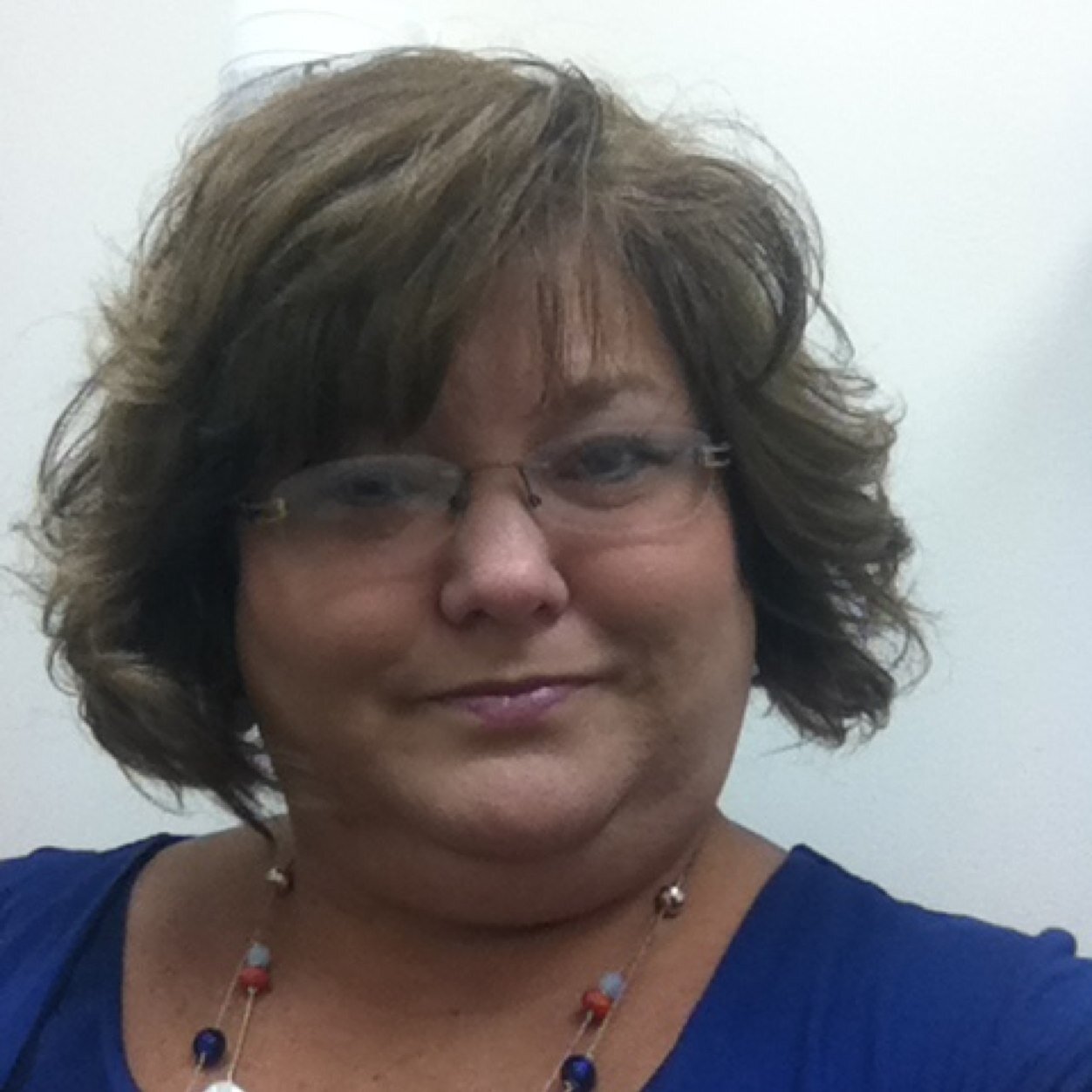 Pastor's wife, mother, 6th grade teacher, pinterest follower.__Reddio