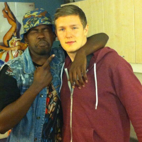 ThatDenchNicca's profile picture. Fuck a bio, Follow Button ↘ I (un)follow back