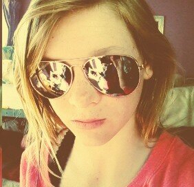 emzie_525's profile picture. 