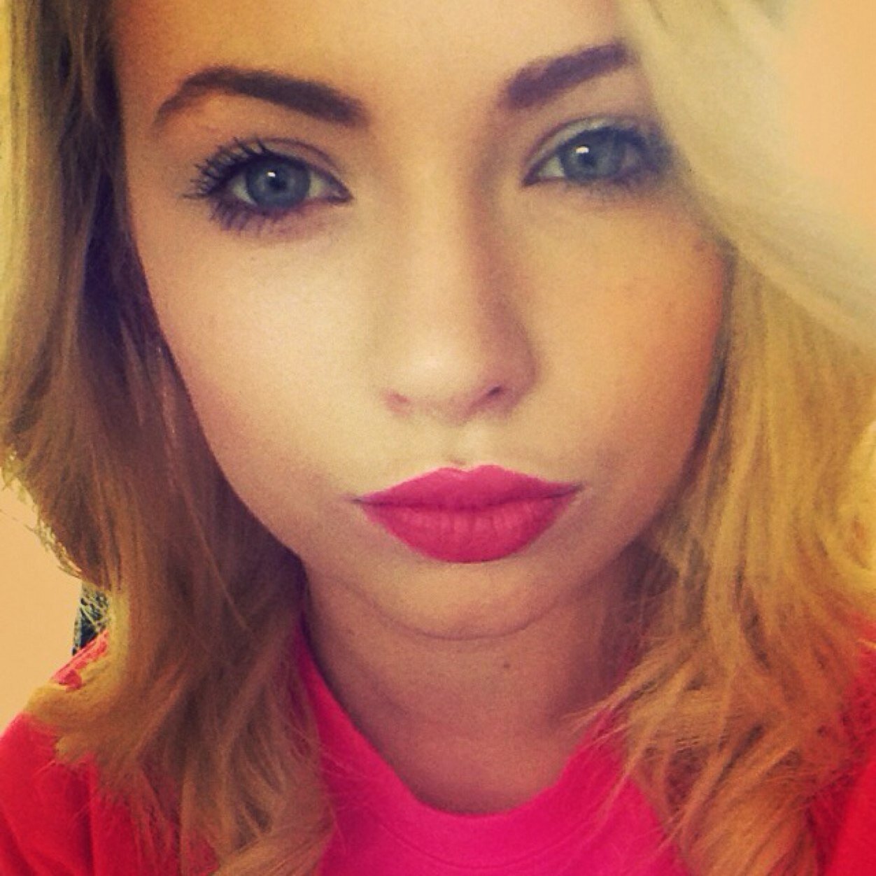 elleshia97's profile picture. Life tho... Who'd live it.