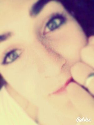 Dieciséis veranos. «I'm a survivor. Now I'm a warrior». Happy. Free. Confused. Lonely. At the same time. @Moyate_95' sweetheart.