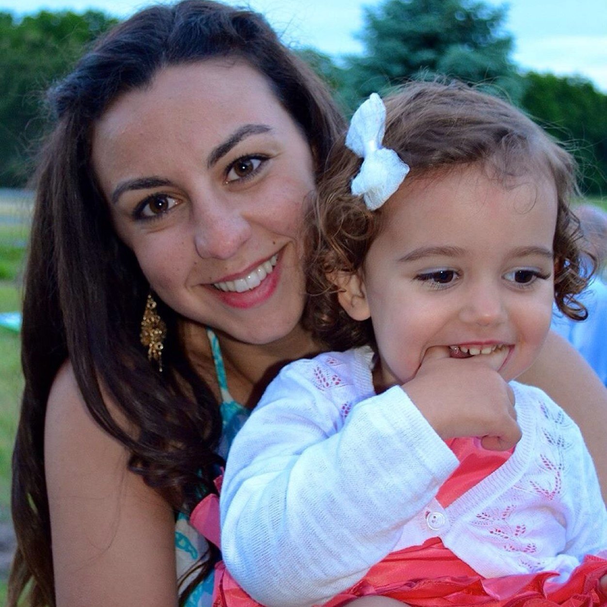 AngelaDusina's profile picture. 