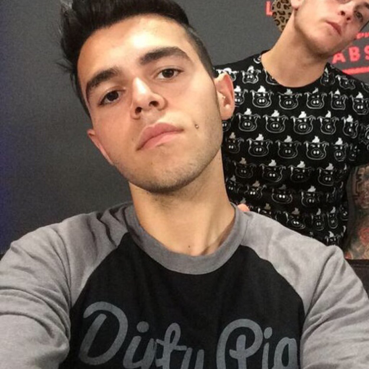 Congrats yove accomplished somthing great .. You got @james_yammouni to follow you congratulations :) - @BieberRaeGrande