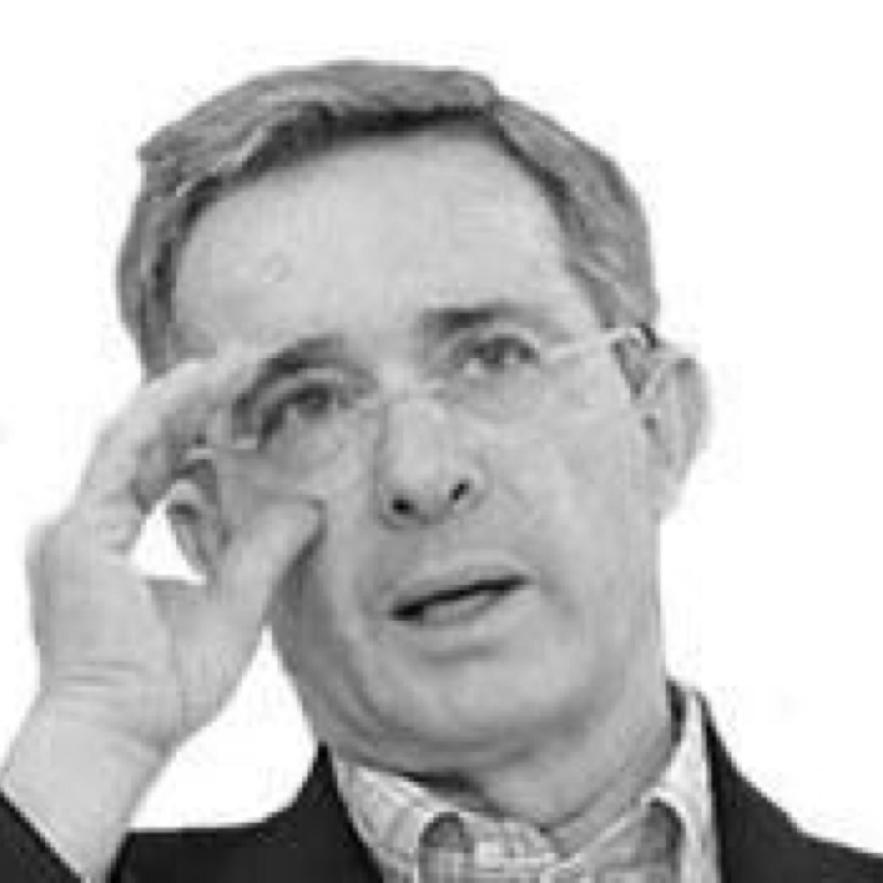 Bienvenidos a la cuenta oficial de Twitter de Álvaro Uribe Vélez. Presidente de la República de Colombia 2002-2010.