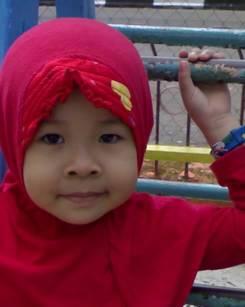 sebuah ujian masalah dlm hidup kdang berat namun hal itu lah yg membuat kita menjadi lbih kuat.