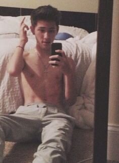 Specialist Cuddler .{Rp|Fl} AND TURTLES ARE MY LIFE,FATHER OF 1/ Single and Not Looking