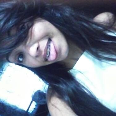 {...}*
Ella ée impossiveel , Qqe noviinnhÁ terriveell ♪'

Facebook : http://t.co/Ttr6s8OTQu

Ask: http://t.co/ixR08bxLKE
