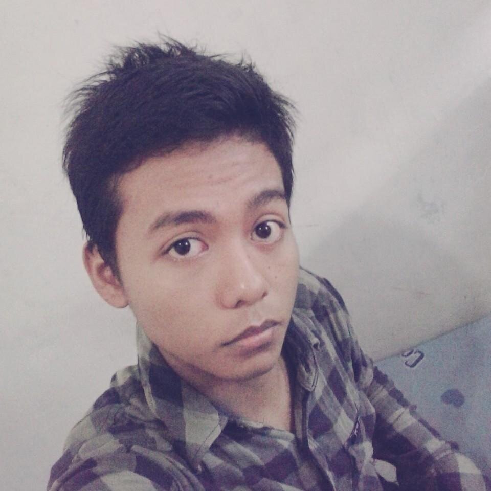 gue pingin kaya,,dengan kaya bisa berbuat baik dgan lebih mudah dan bisa bhagiain orang di sekitar'ku terutama orang tua,,,
