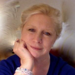 RoZEtoileGifts's profile picture. Master Teacher of Classical Ballet & Feldenkrais Practitioner