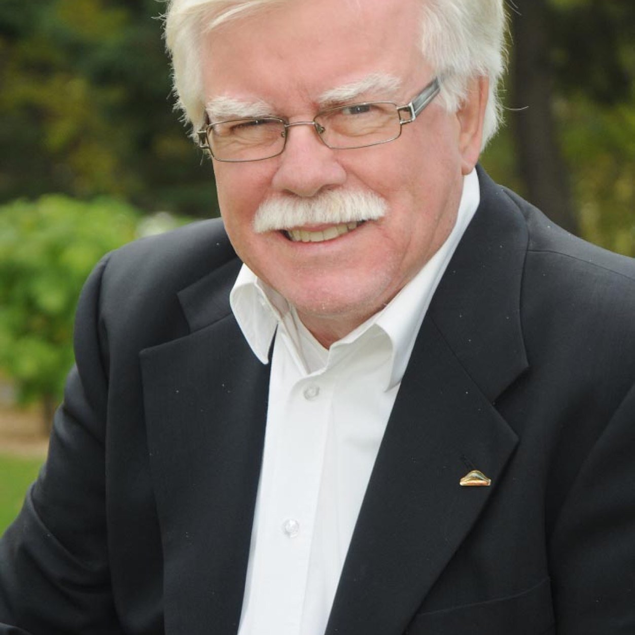 Saintdonat1's profile picture. Conseiller en développement de production de cannabis médicinal -Formation-Plan d’affaires-« Project management » Licence-microproduction -LP- FINANCEMENT