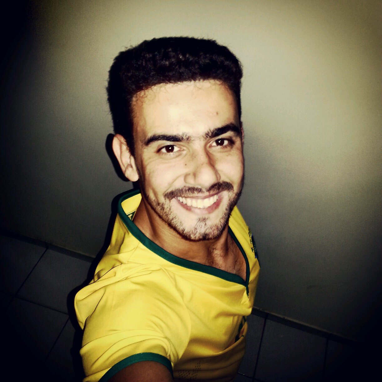 Andrezao da Positiva fm 98,9..do programa Rodeio Positiva  @PositivaFM Também faço parte da #Equipe do @israelerodolffo 
http://t.co/1pafwVIIYv