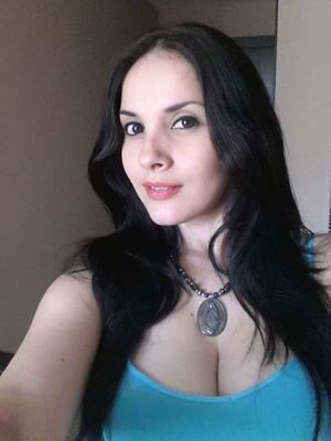 Profesional,entusiasta, capaz, alegre, amo a Dios y a mi familia y las cosas bellas de vida!!!