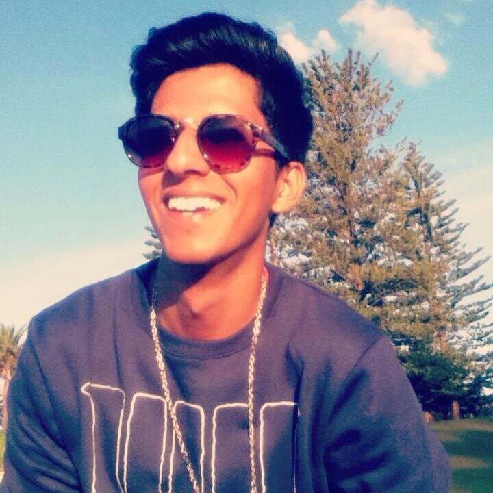 LiveFree_Shaw's profile picture. Smile|Dream|Love|:D