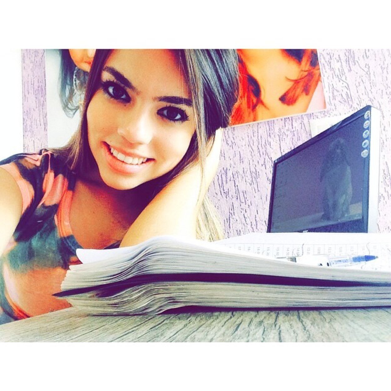 baixinha, chata, legal, dependente de Deus, amizade, amor, felicidade. Prazer *.*