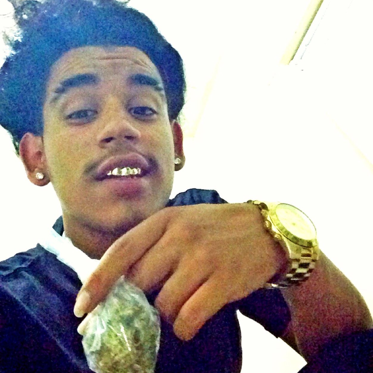 #Free all my niggas in the chain gang ✊
