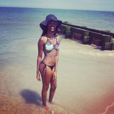 Im just living life ,single & chillen .
