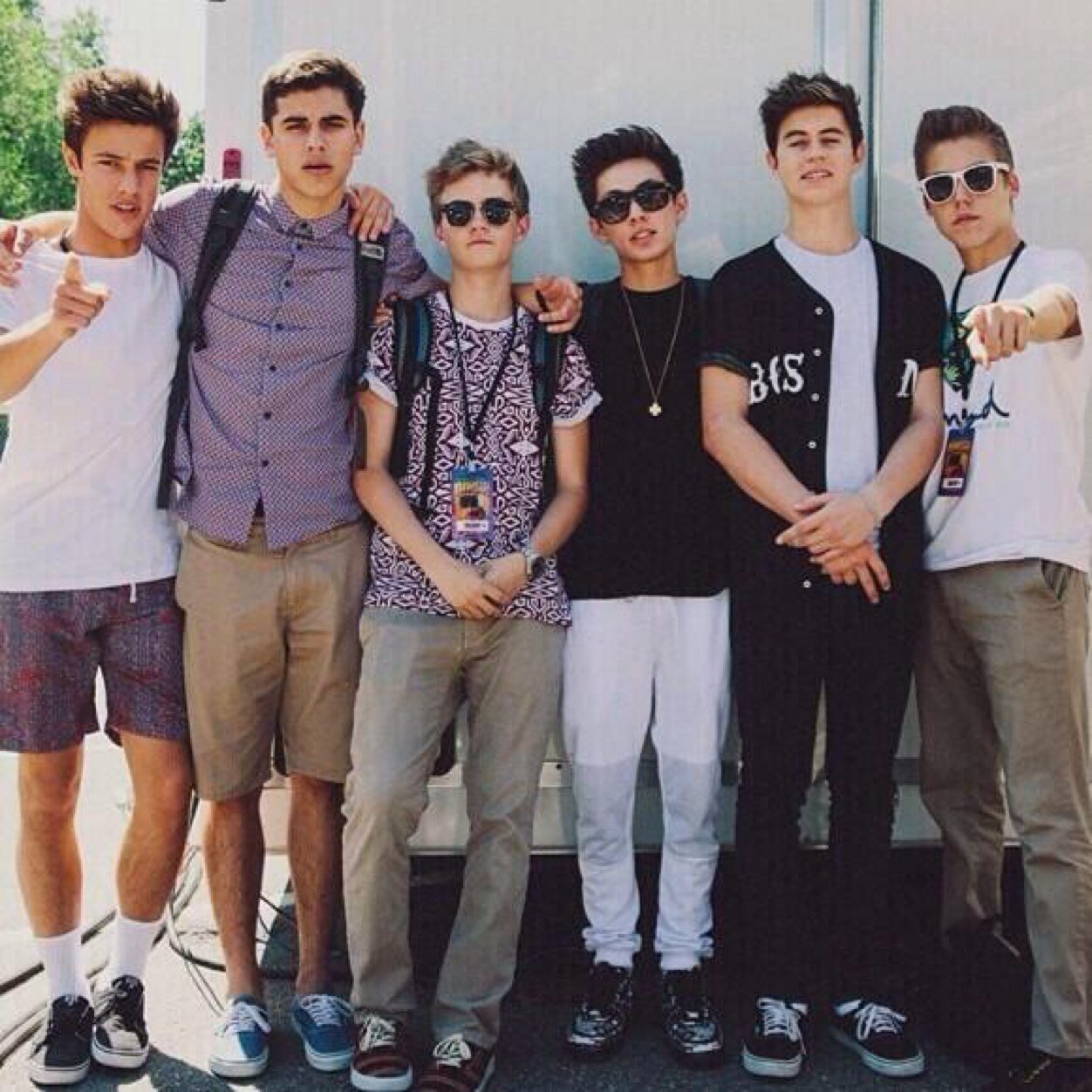 DhsjshshShahshs's profile picture. Free follow but can you rt this please? :) https://t.co/diwPTVdmRY