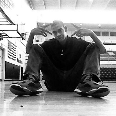 loading................ follow me on Instagram @iammrhandsome562