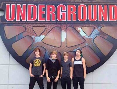 OBSESSED WITH (what was) A GORGEOUS BAND @bandalltheabove @Thetidenate @JoshLentzLegit @Thetidedrew @OfficialTimmFox https://t.co/xzfv9O93oZ