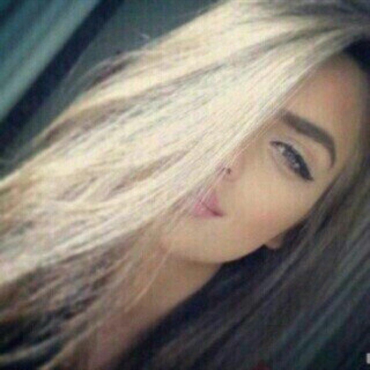 shougi76's profile picture. KUinV? I Hate u ☺️
بنت علي بو احمد الصايغ❤️؟
و جي يعني بس