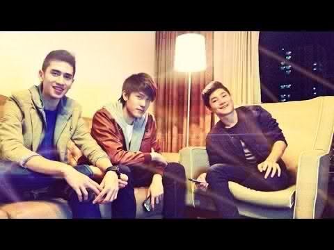 kita fans ka julian,verrel dan rasya dari cirebon :) selalu support ka julian,verrel dan rasya :*