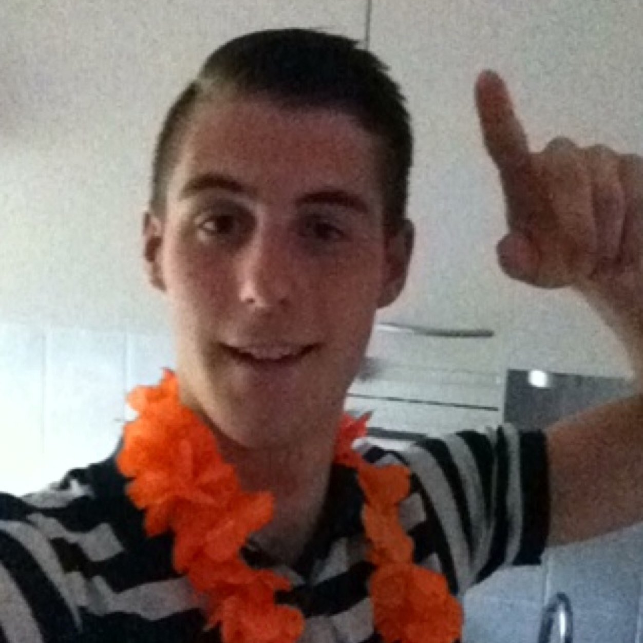 17 jaar. Fitness. Niet Gek Maar Prettig Gestoord ;p. instagram: GlennGodecke. Xxx