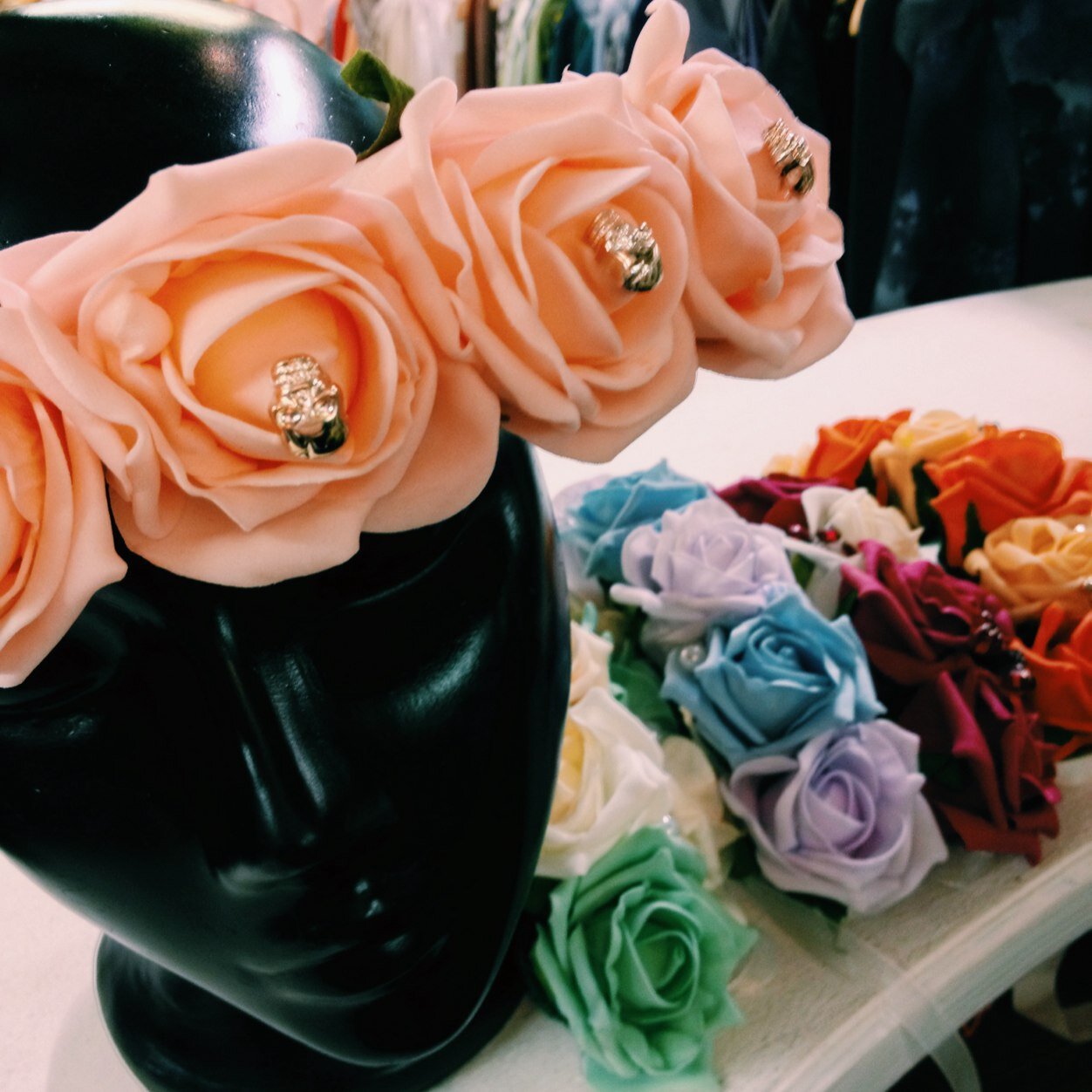 SixButtonBenny's profile picture. Pre loved leading highstreet and designer brands all under 1 roof...