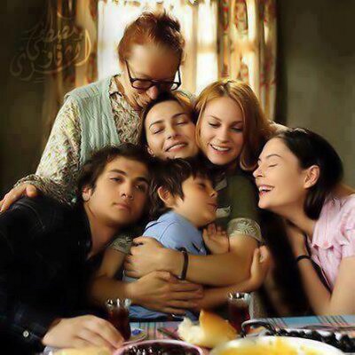 على مر الزمان مسلسل ينقل معاناة جميلة مع طليقها الذي يلاحقها