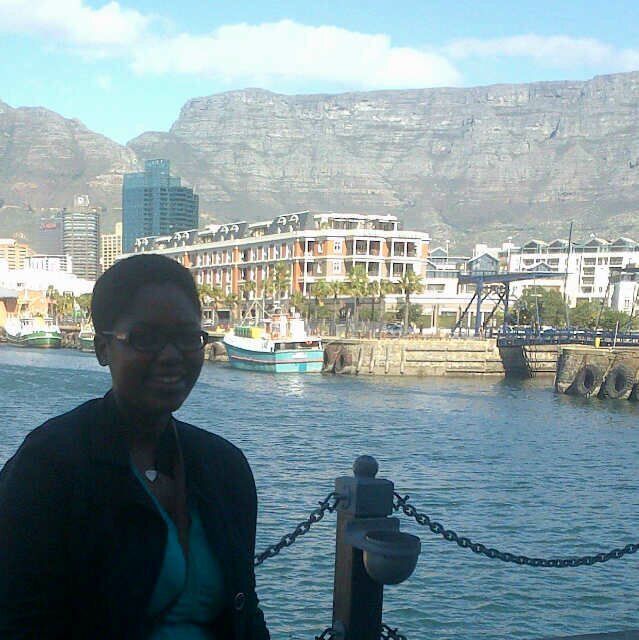 MiniButhelezi's profile picture. Build your fortress with bricks that others throw at you!