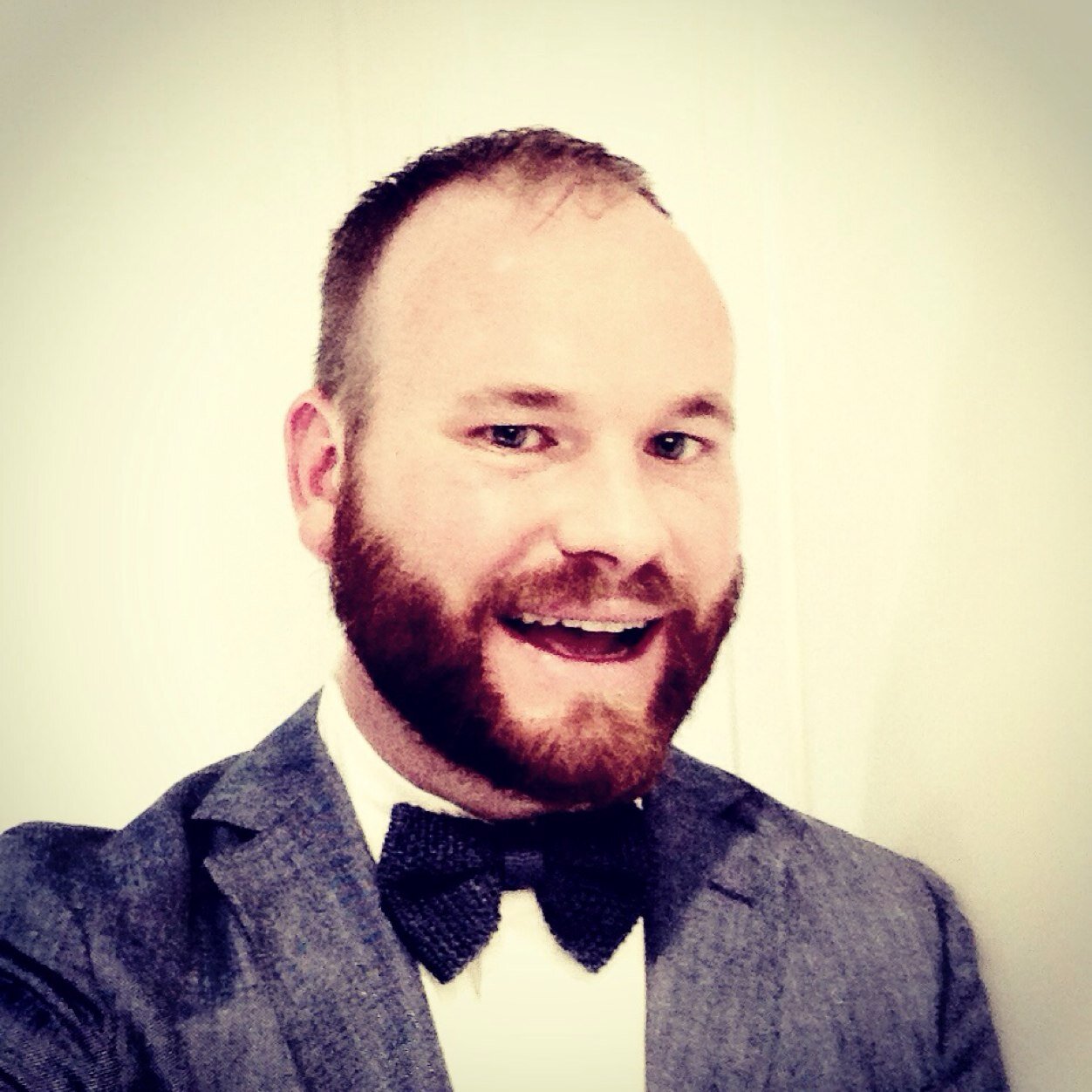 Visual communicator. Problem solver. Subtly charming alcohol aficionado. Frug lover. GlobalDirector @shillington_
