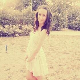 Hi I'm a hungarian and a proud Directoner! :)♥ I ♥ you @onedirection! I ♥ @Harry_Styles!!:33♥♥ #OneDirectionWhyNotHungary??