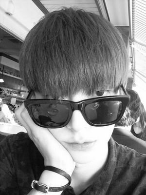 & / ahn jaehyun ( model, actor ) ; freelance.