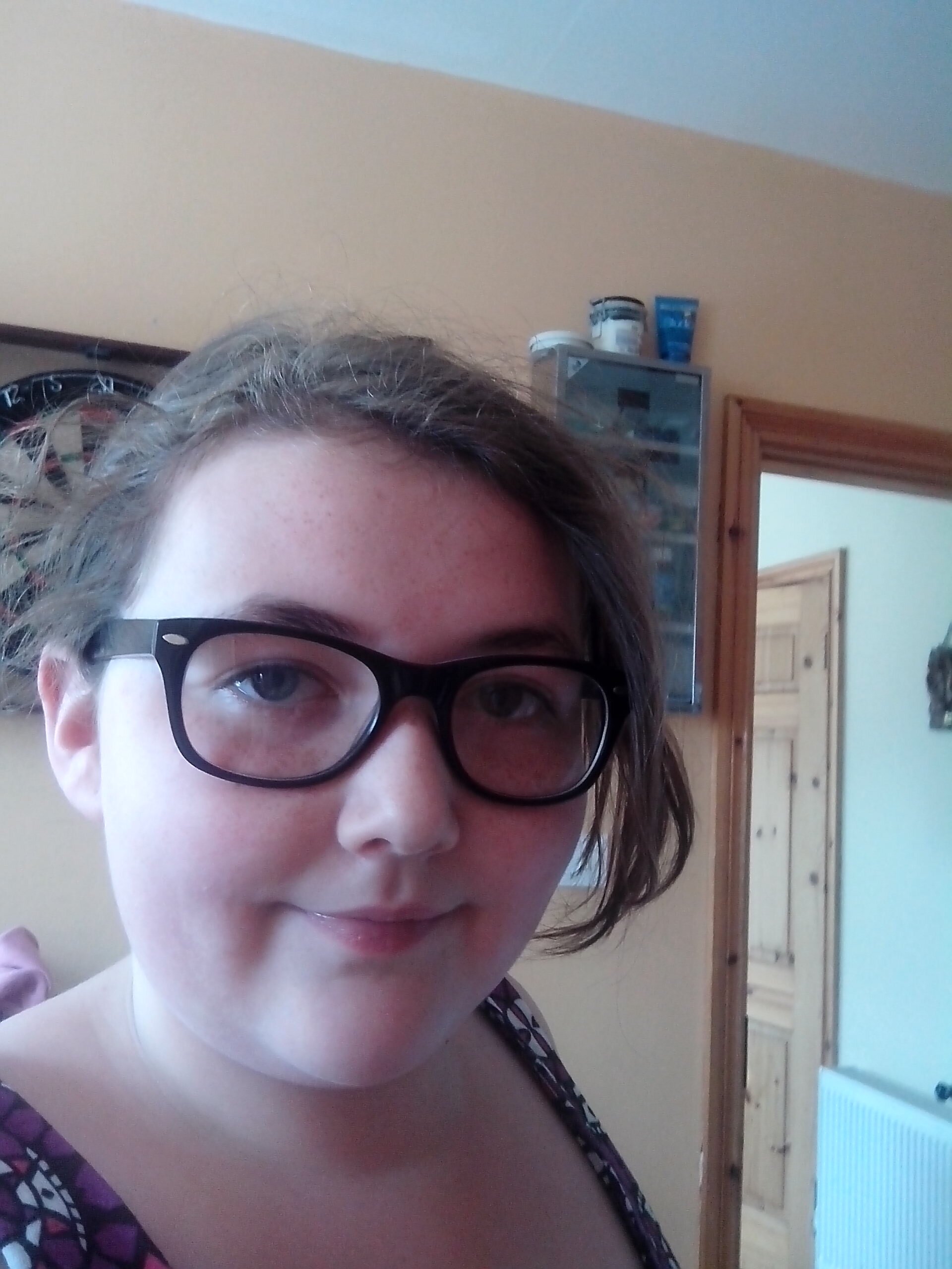 crazy irish teenager that has an obsession with YouTube's CRAZY