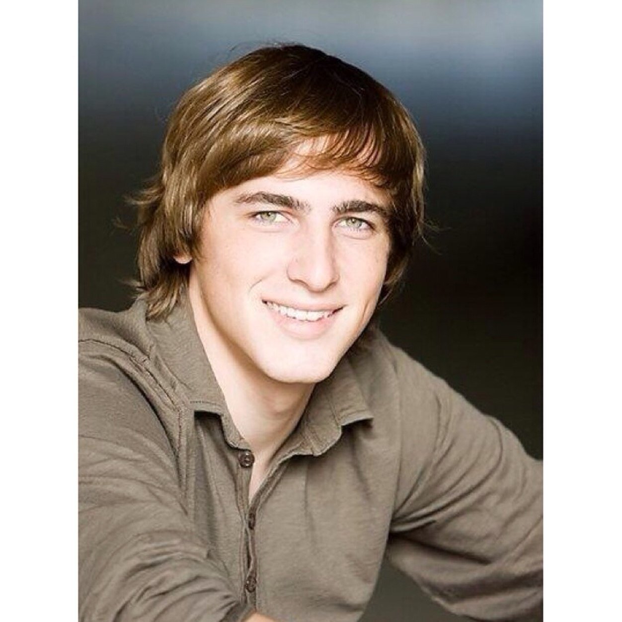 BTR version. dont post or confess all those carlexa /fandom drama shit on here. trying to make people laugh with messed up confessions about the guys lmao