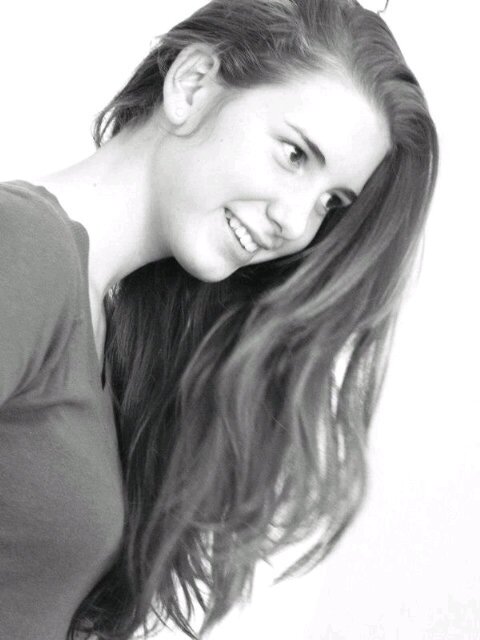 Sar_Smith12's profile picture. 