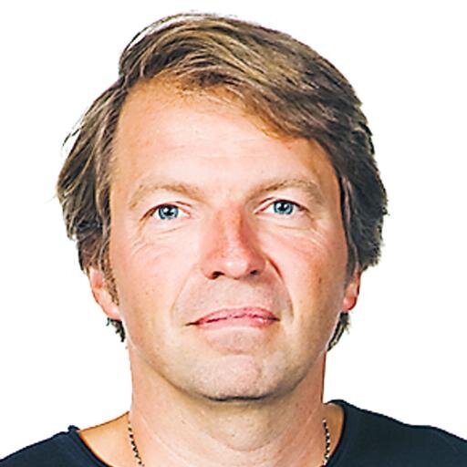 Sportkrönikör på DN sedan 2004.