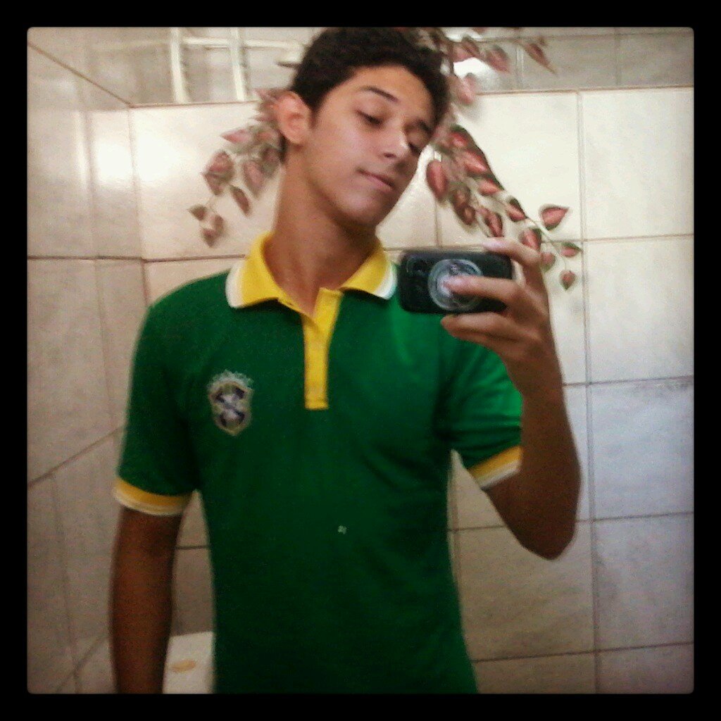 wesley18simoes's profile picture. 