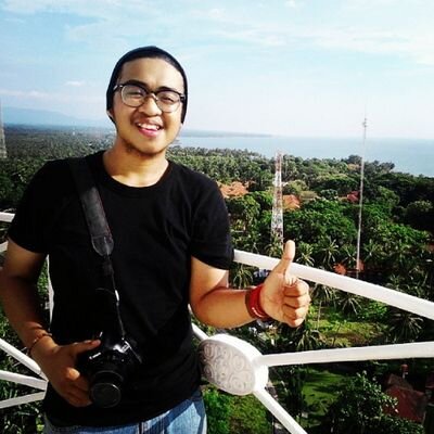 ini twitter gw yang baru yang lama di hack ini twitter gw yang dulu @akufarisya