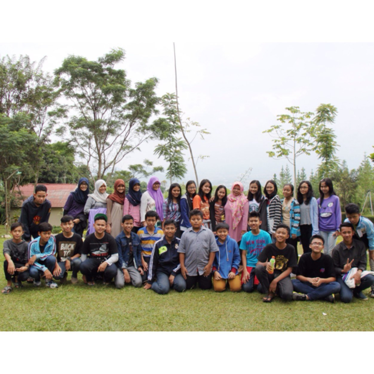 fireogfirs84's profile picture. Even boyfriend or girlfriend can't replace our friendship☀ | WE ARE STILL FRIEND, EVEN WE'RE NOT IN ONE PLACE ANYMORE :')