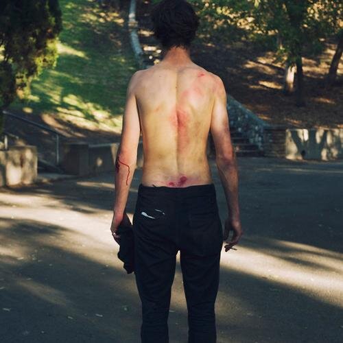 Nivel 19 | I'm a different boy | Fuck off   | Soy el efecto secundario de todo lo que consumo | SKINS | Voy a contaros mi vida, no historias con final feliz |