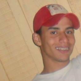 Pessoa que fala serio sorrindo...
:)