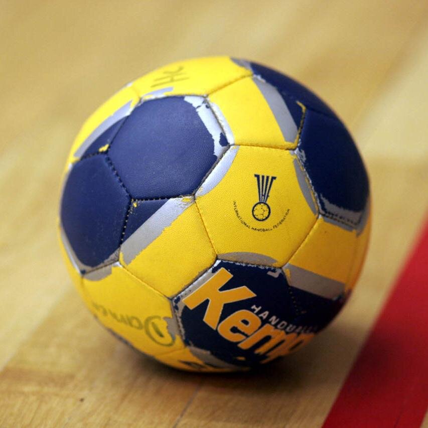 City of Canterbury Handball Club.
Training Wednesdays, 18:30-20:30 at CCCU Sports Centre.
Open to all aged 15+