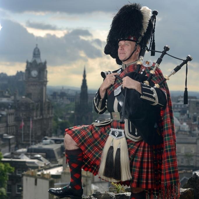 Enjoy a night of traditional Scottish entertainment and dining you’ll never forget at Jamie’s Scottish Evening at the King James by Thistle, Edinburgh.