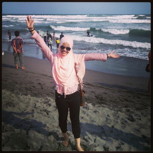 Health Polytechnic of Semarang||Whatever I do, Whenever I go, I just want to be happy (: | http://t.co/I5k6eL4h5J