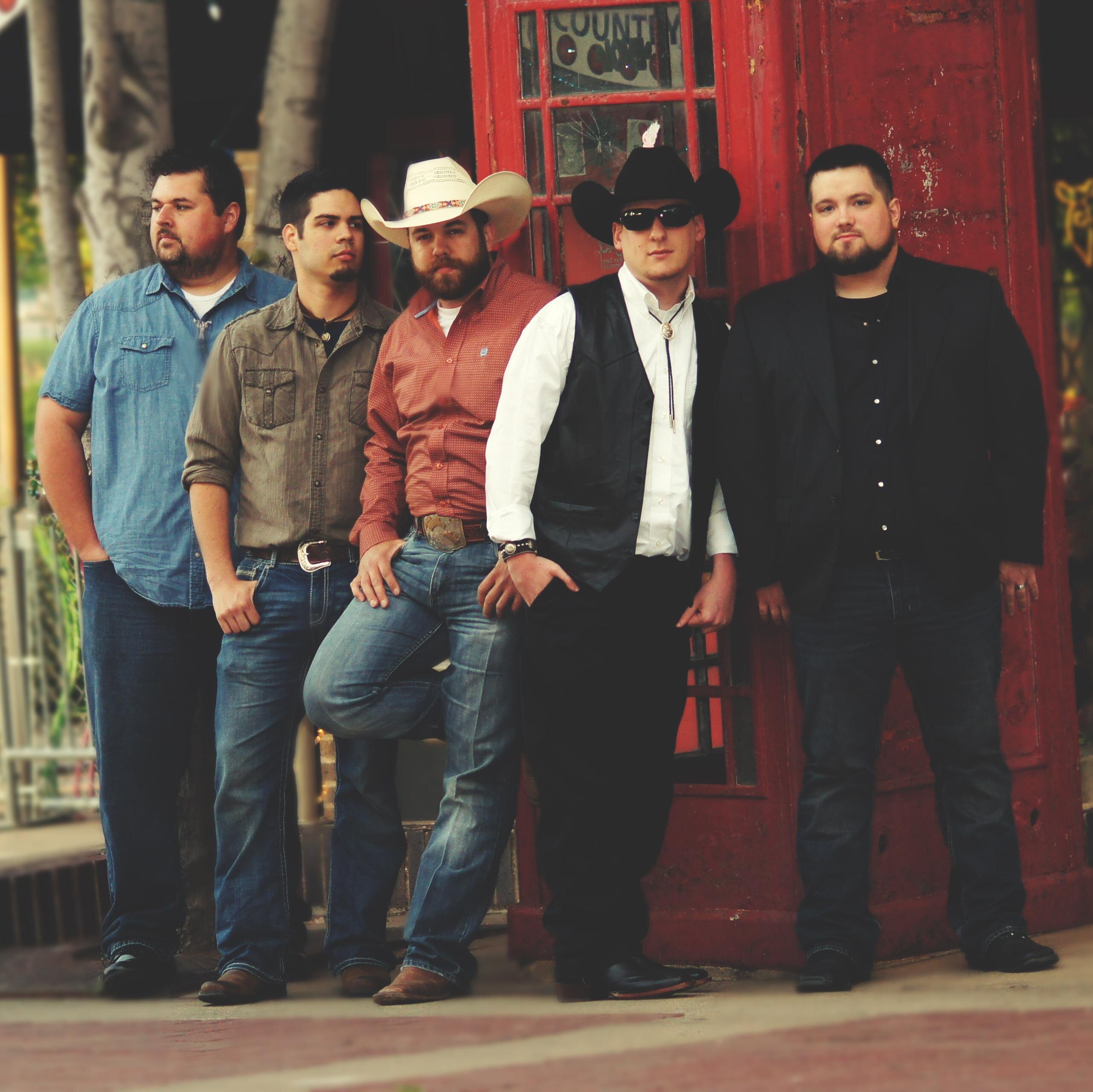 Willie Ray & The Smokin' Guns are a band in the central Arkansas area. They have a strong influence of traditional country. Book @ http://t.co/8k1JSvE8aA