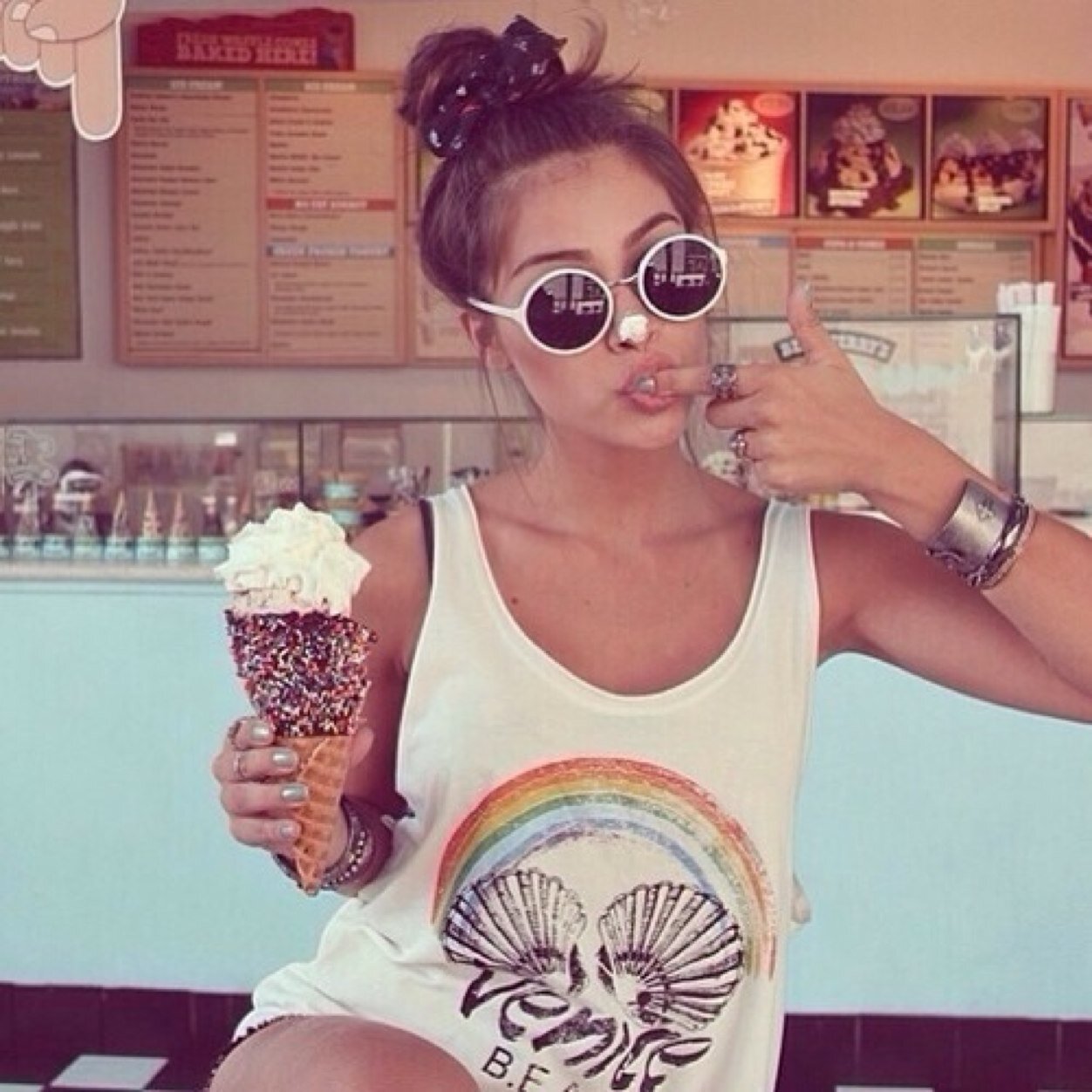 ❊ happiness is a day at the beach ❊