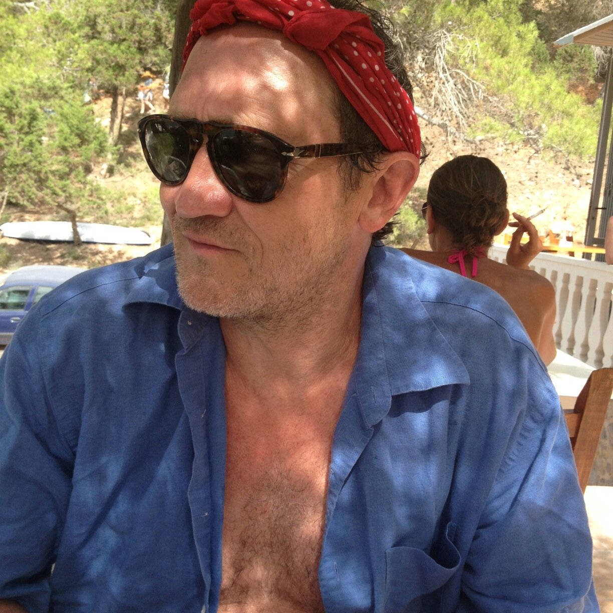 Lapsed luddite, 
Actor with a past and possibly a https://t.co/Rn4JOvrAtQ in the present.