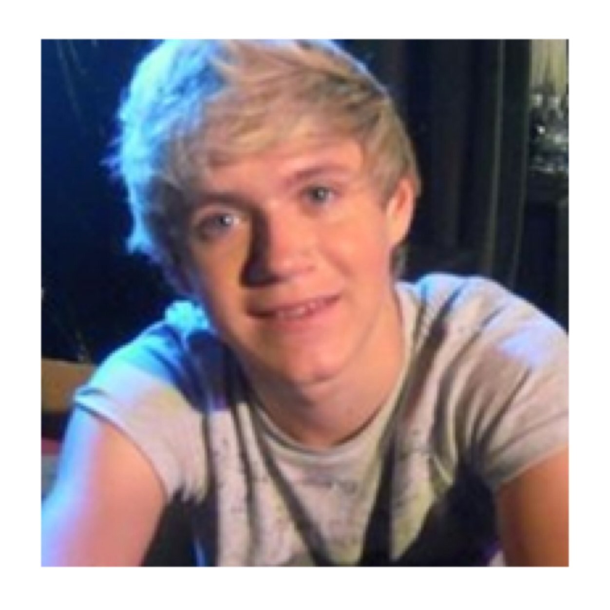 Giuro, starei ore a guardarti senza nemmeno dire una parola. {liam}